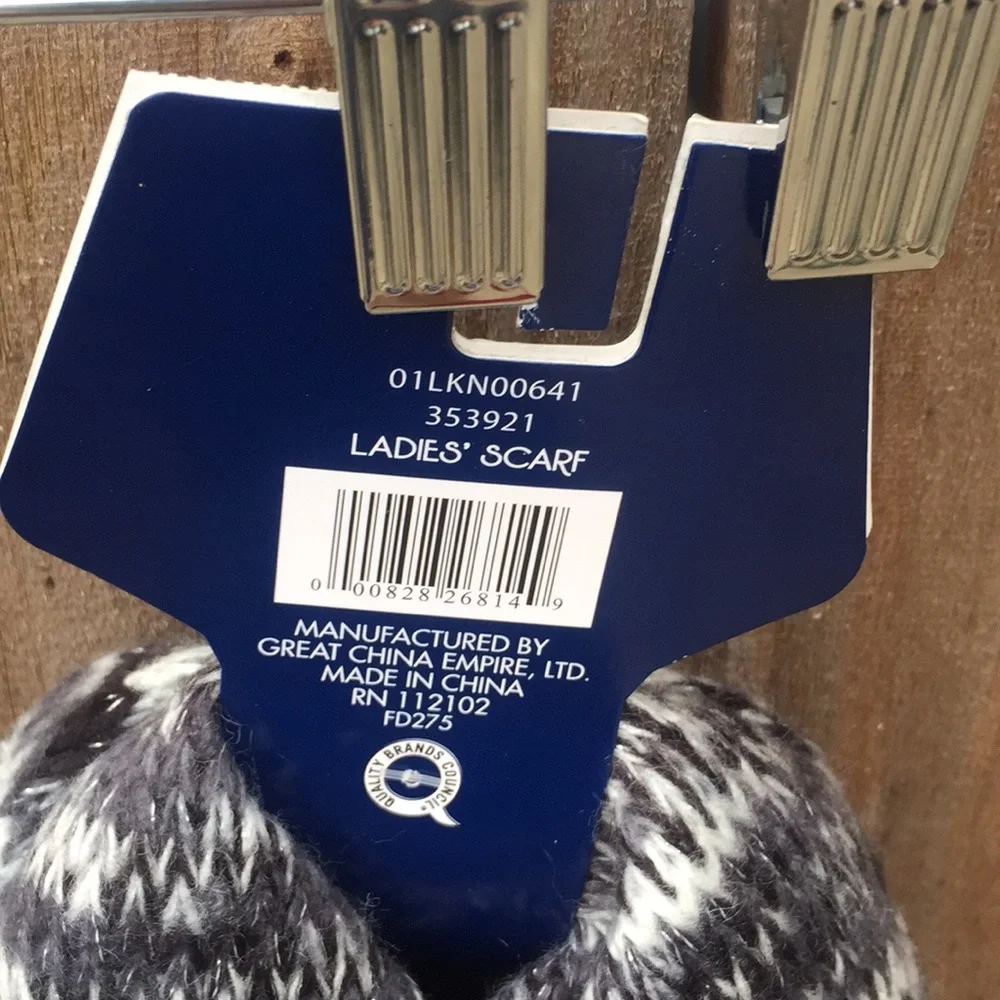 Winter Originals Ladies Scarf NWT